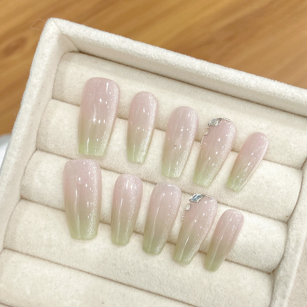 Faux ongles acryliques faits à - Nail Art Press On avis et prix