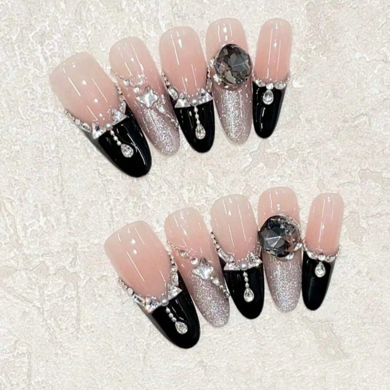 10 faux ongles longs forme cer - Nail Art Quirky avis et prix