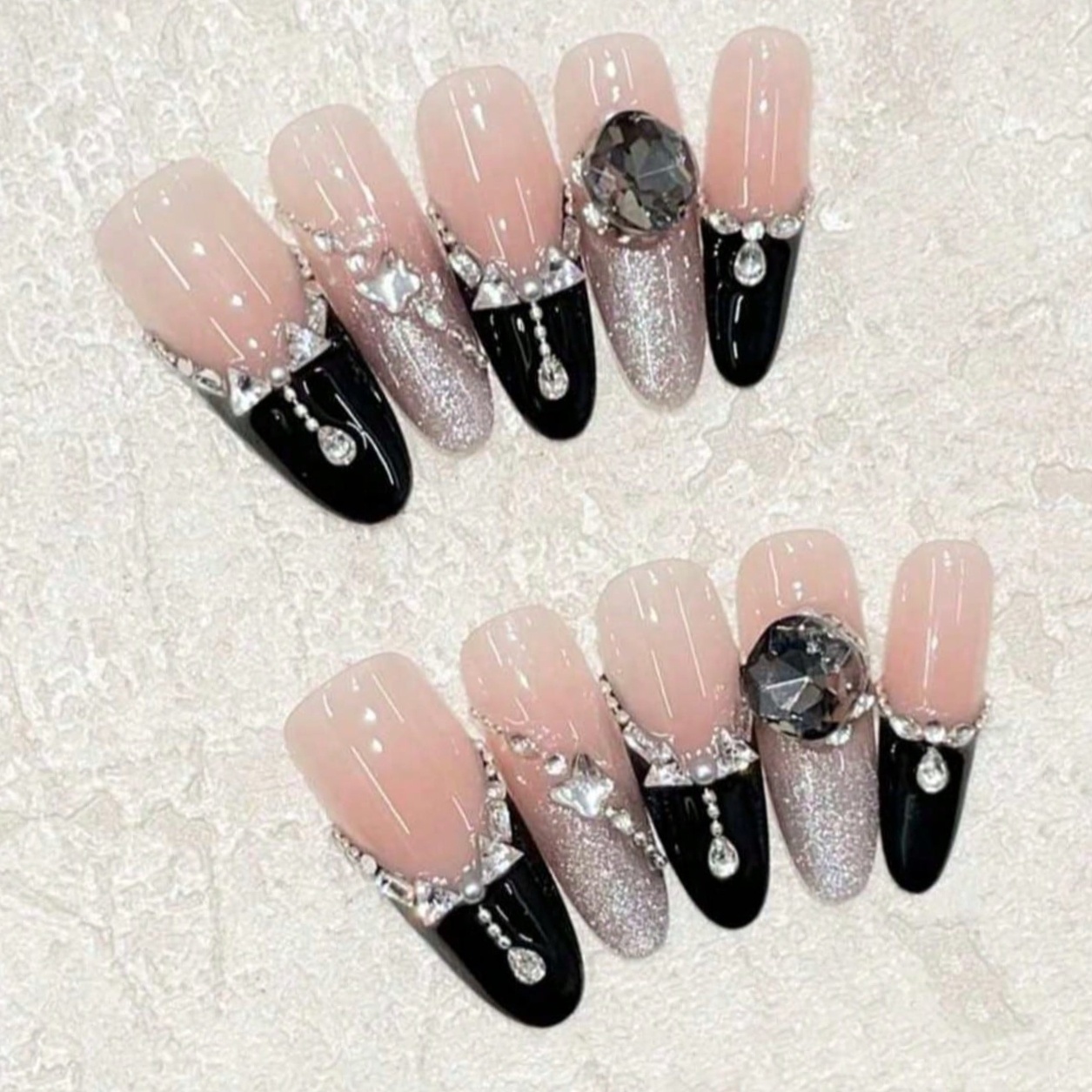 10 faux ongles longs forme cer - Nail Art Quirky avis et prix