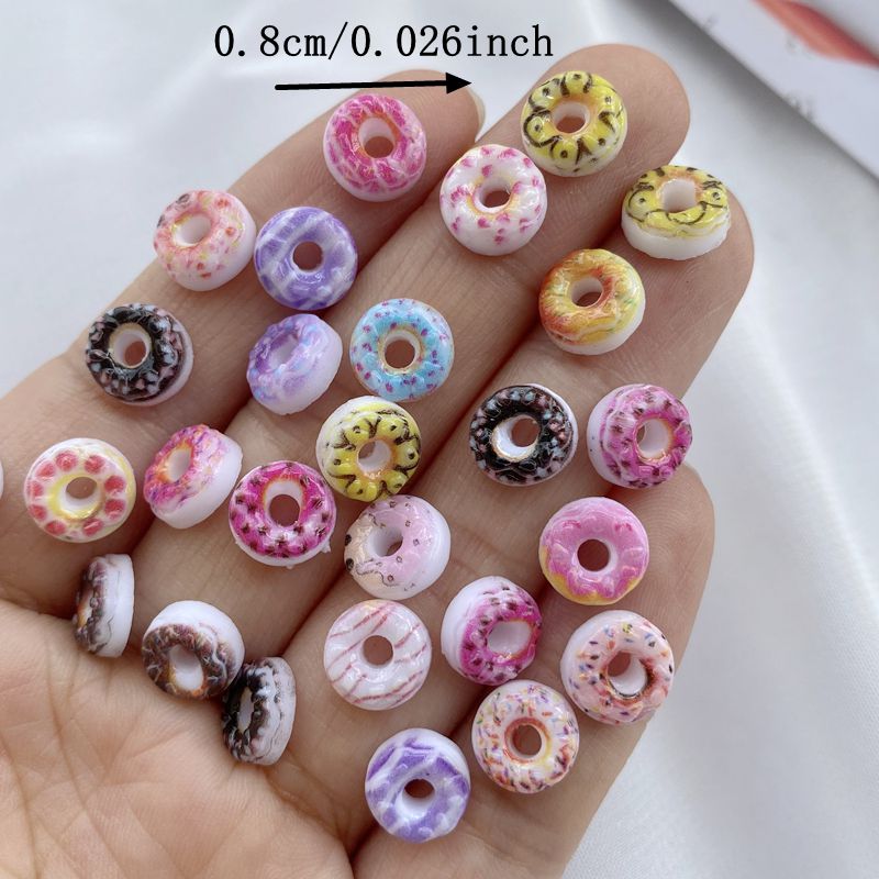 50 pièces de breloques en rési - Nail Art Quirky avis et prix