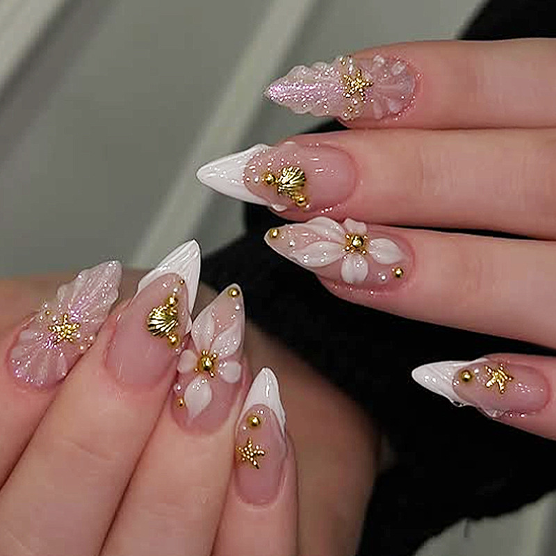 24 faux ongles amande prêts à  - Nail Art Pink avis et prix