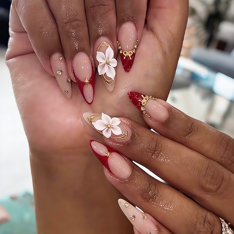 24 faux ongles amande prêts à  - Nail Art Pink avis et prix