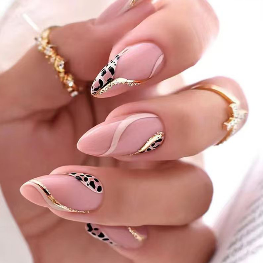 Faux ongles moyens pour femmes - Nail Art Overlay avis et prix